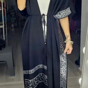 Black Kaftan w/ Arabic Calligraphy